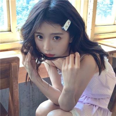 波兰小镇的舞犬